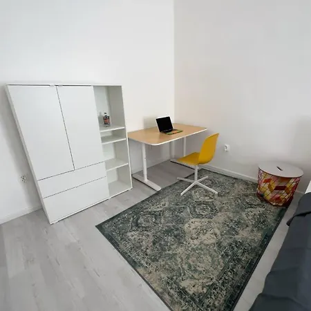 Hi-bp Amazing & Spacious 3bedroom In *